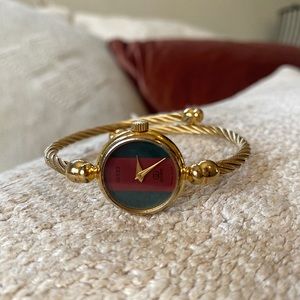 Vintage Gucci 2047.1L Logo Dial Gold Plated Rope Cable Quartz Women's Watch